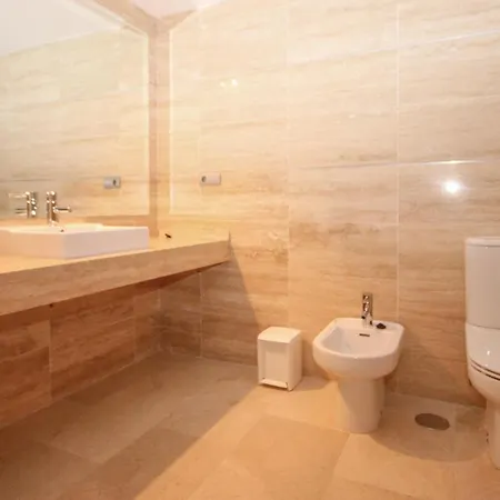 Lovely In Benahavis With Kitchen شقة إِستيبونا